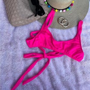 👙 🚨 SWIM CLEARANCE: Sorella (Melrose Ave) Neon Pink Adjustable Bikini Top - L